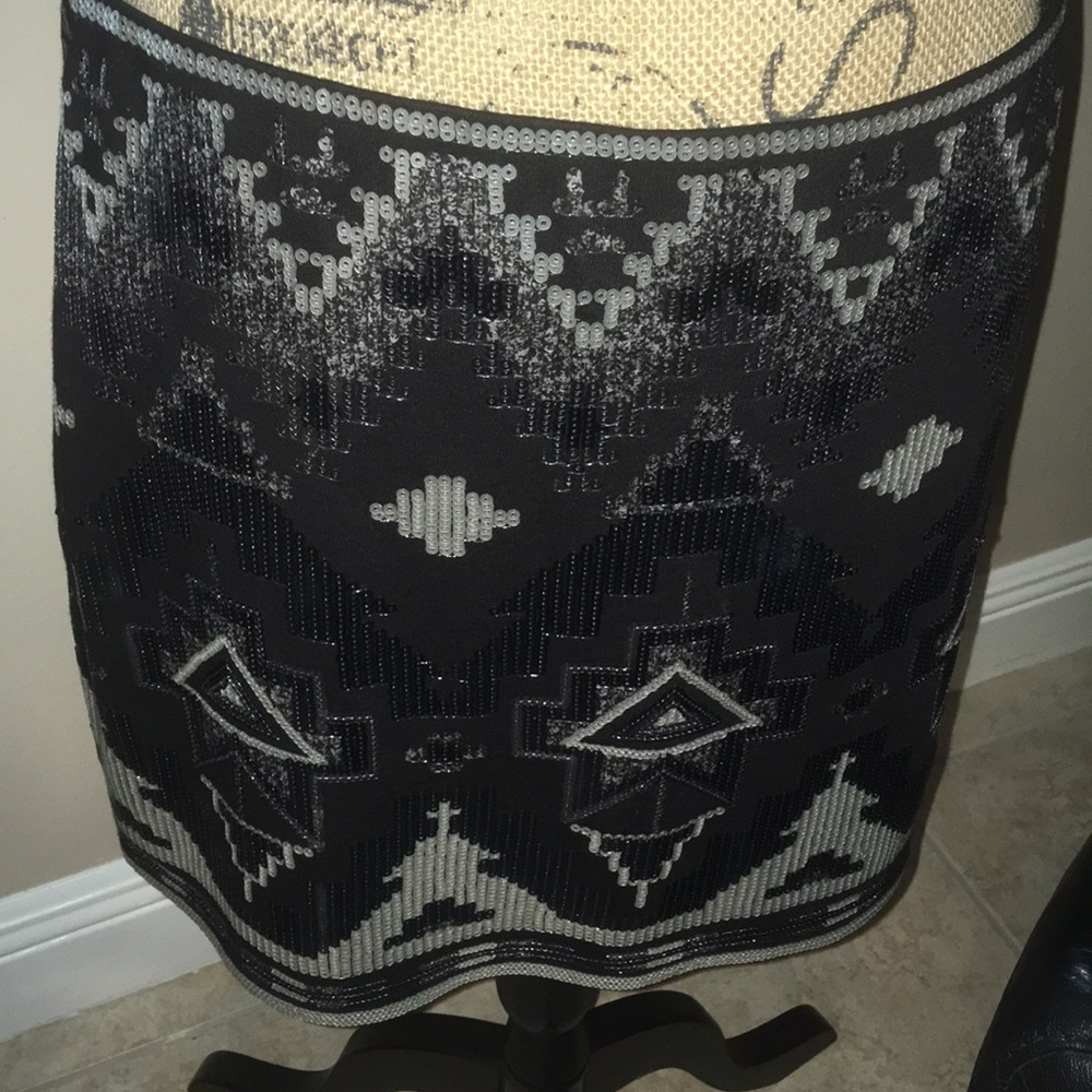 Mini skirt - Picture 2 of 4